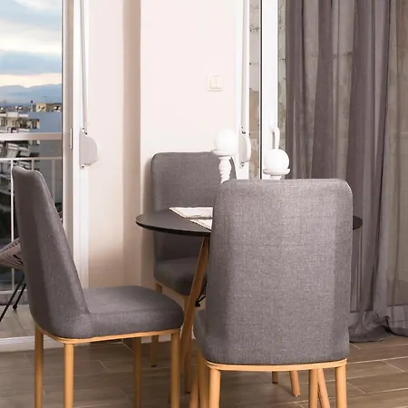 Matina Central Apartamento Calamata